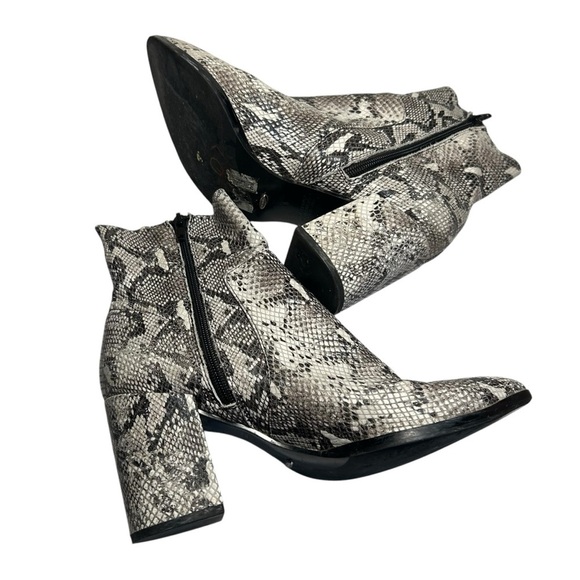 Tony Bianco Snakeskin Booties Womens Sz 8 - Picture 5 of 13